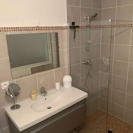 Ferienwohnung La Pinede Roussillon en Isere Exterior foto